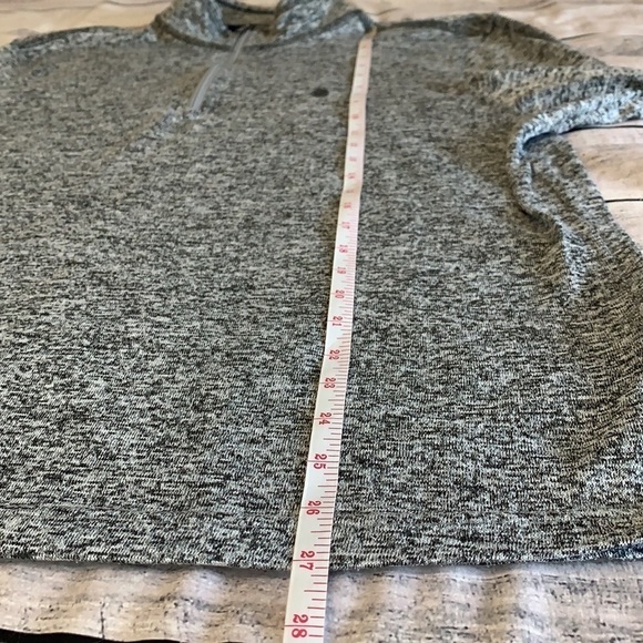 Izod Advantage Performance Stretch Quarter Zip Pullover - Picture 6 of 7